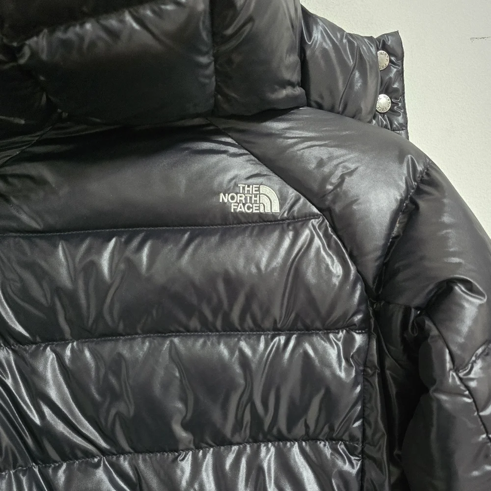 The North Face black Menlo belted puffer down jacket size S - Picture 13 of 15